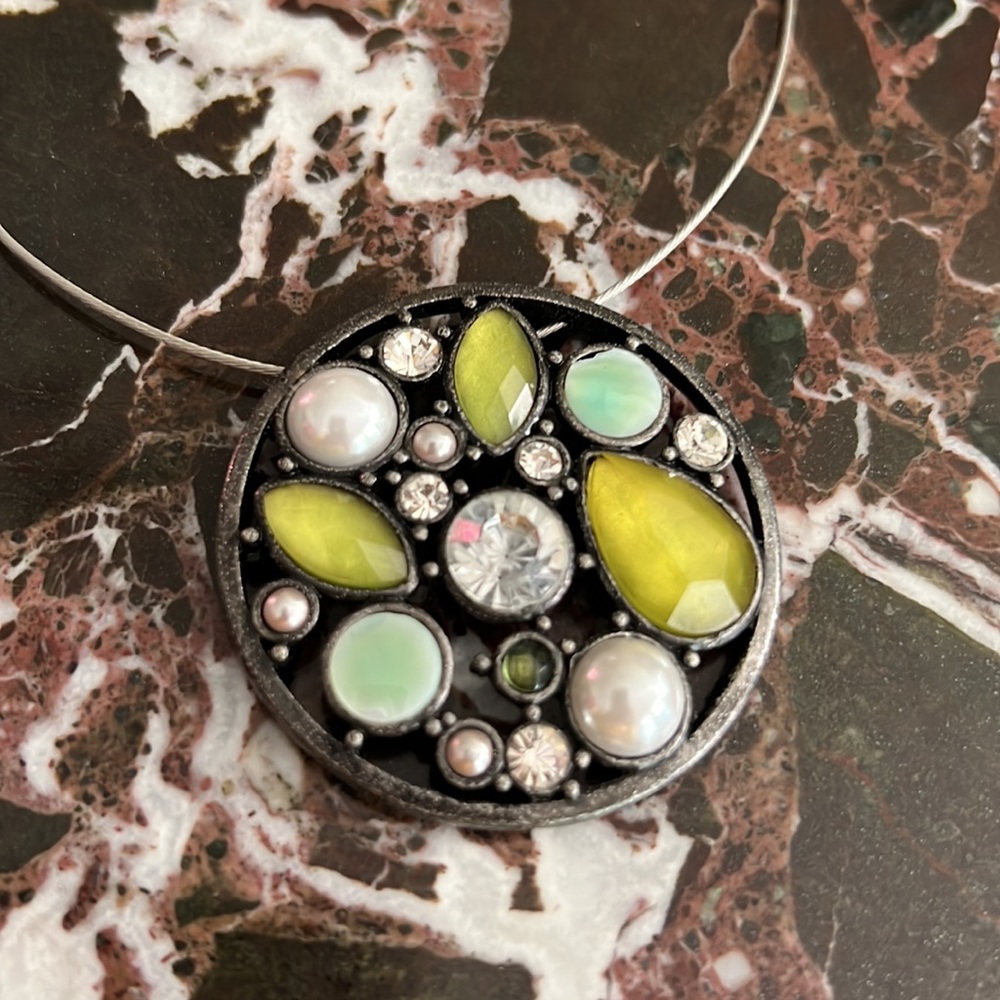 Statement necklace - Picture 2 of 2